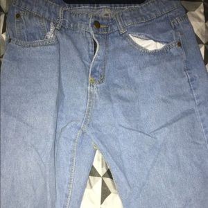 Boyfriend jeans / mom jeans